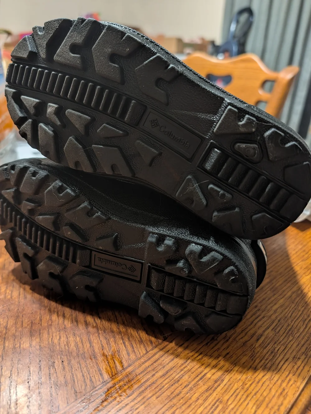 Size 13 Columbia Kids Black Winter Boots with Drawstring Cuff